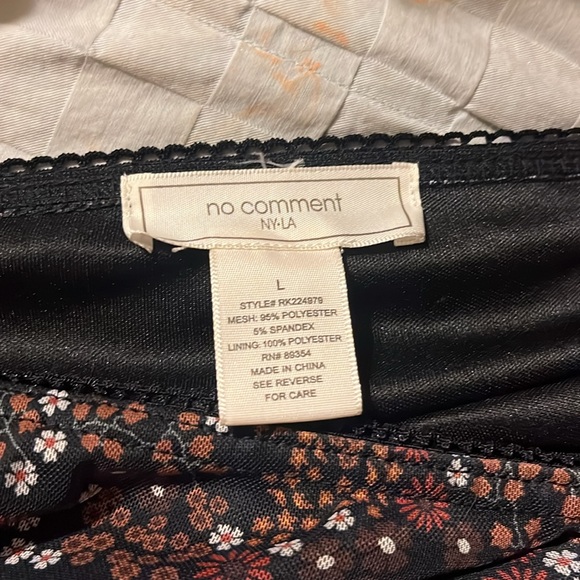 Large size no comment flowered skirt - Picture 3 of 3